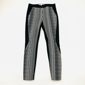 Diane von Furstenburg slim leg ponte jersey zip front pant Size 6